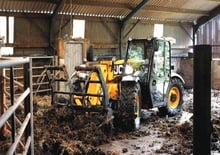 Zemědělské kolové nakladače JCB 527-58 AGRI Plus