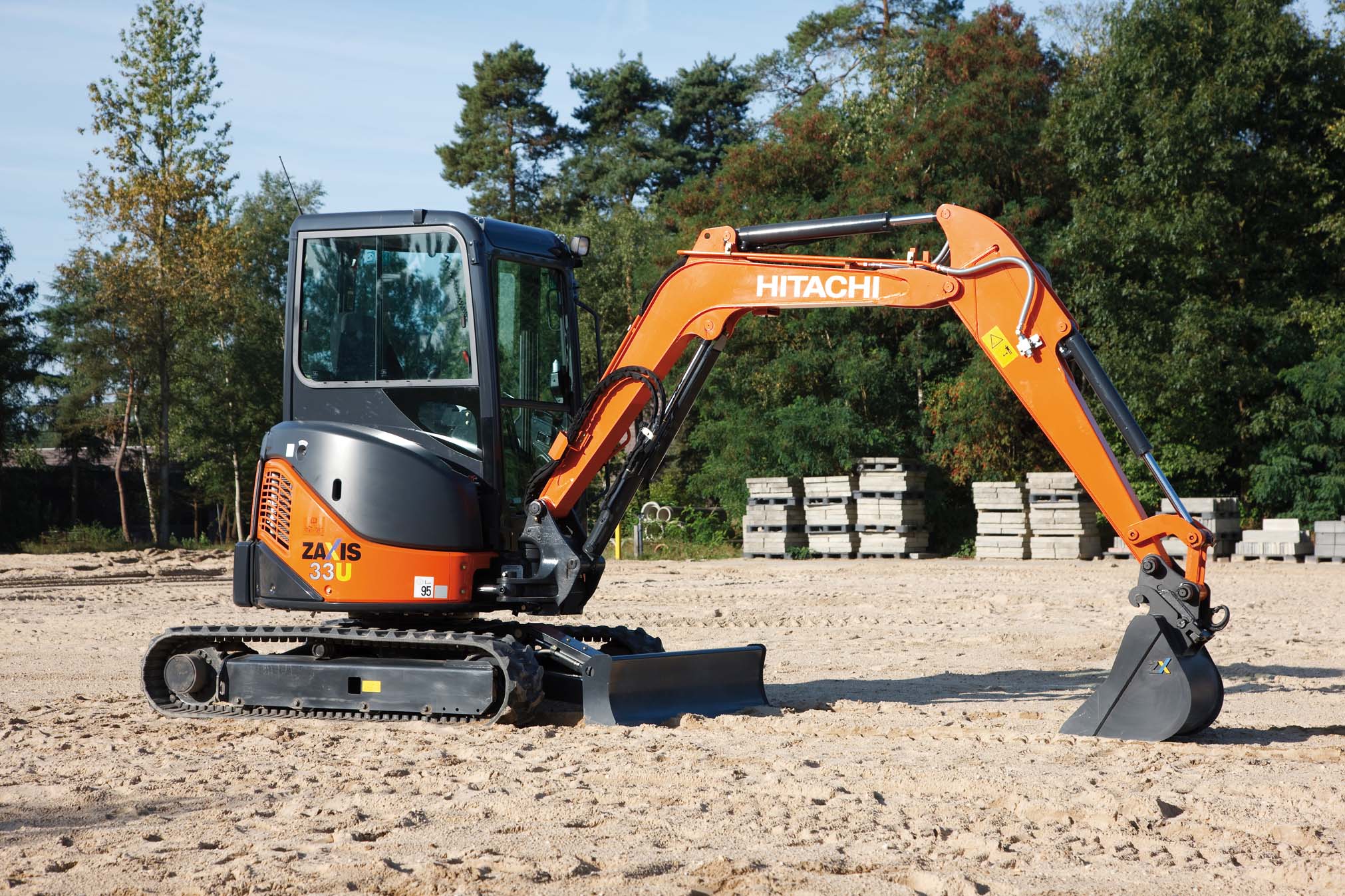 Hitachi ZX 33 U 3 Specifikace a Technické údaje (2010-2013) | LECTURA Specs Hitachi ZX 33 U 3 Specifikace a Technické údaje (2010-2013) | LECTURA Specs